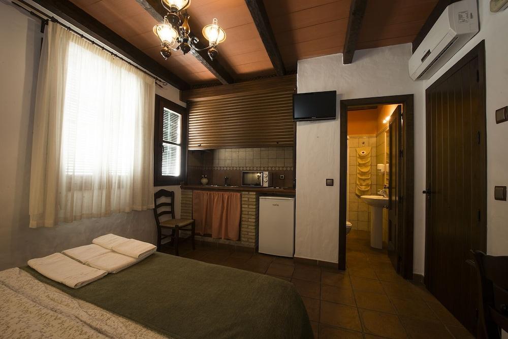 Hostal Torre De Guzman Conil De La Frontera Exteriör bild