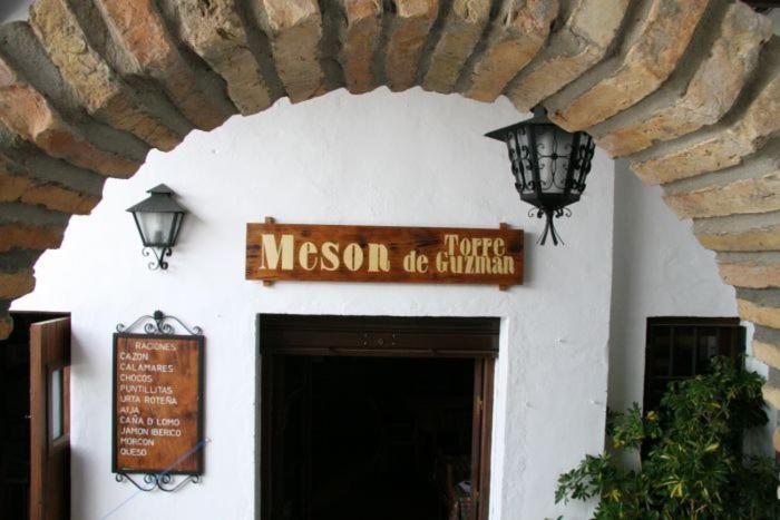 Hostal Torre De Guzman Conil De La Frontera Exteriör bild