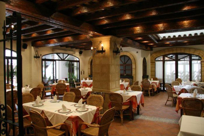 Hostal Torre De Guzman Conil De La Frontera Exteriör bild