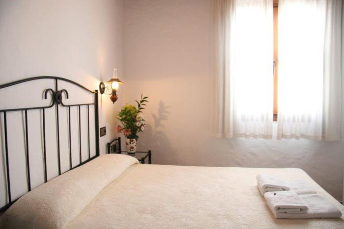 Hostal Torre De Guzman Conil De La Frontera Exteriör bild