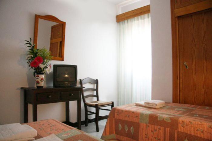 Hostal Torre De Guzman Conil De La Frontera Rum bild